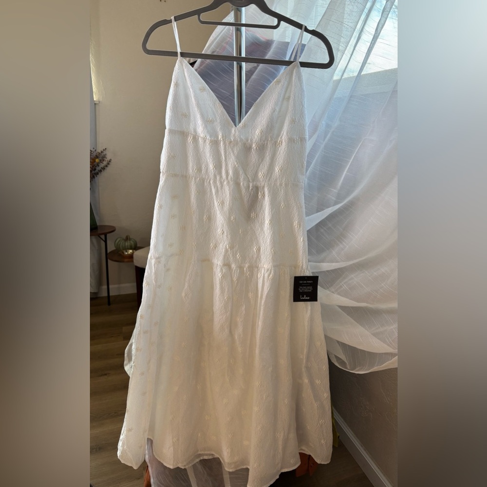 NWT Lulu's Ivory Textured Sleeveless Dress